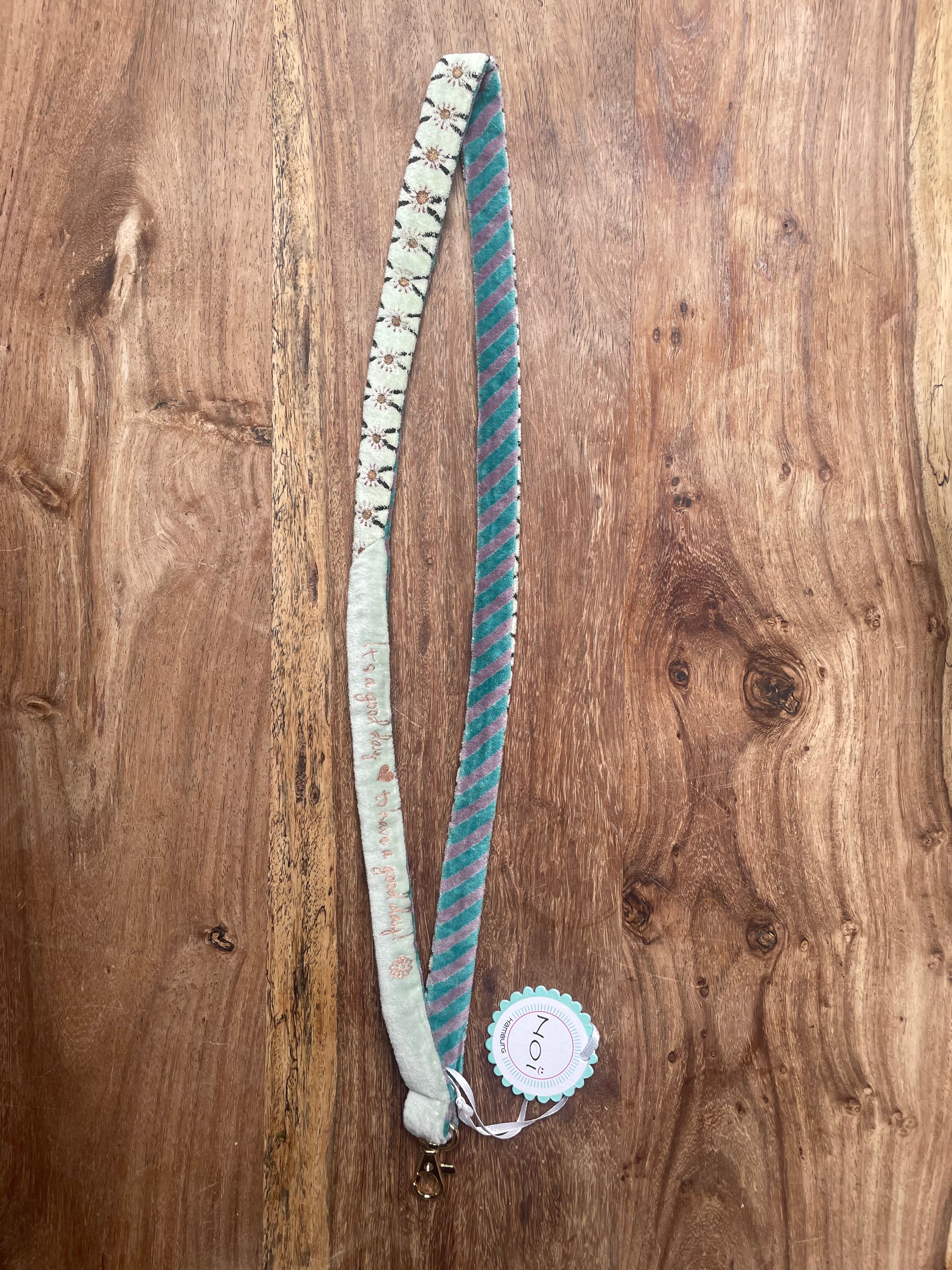 Schlüsselband Samt